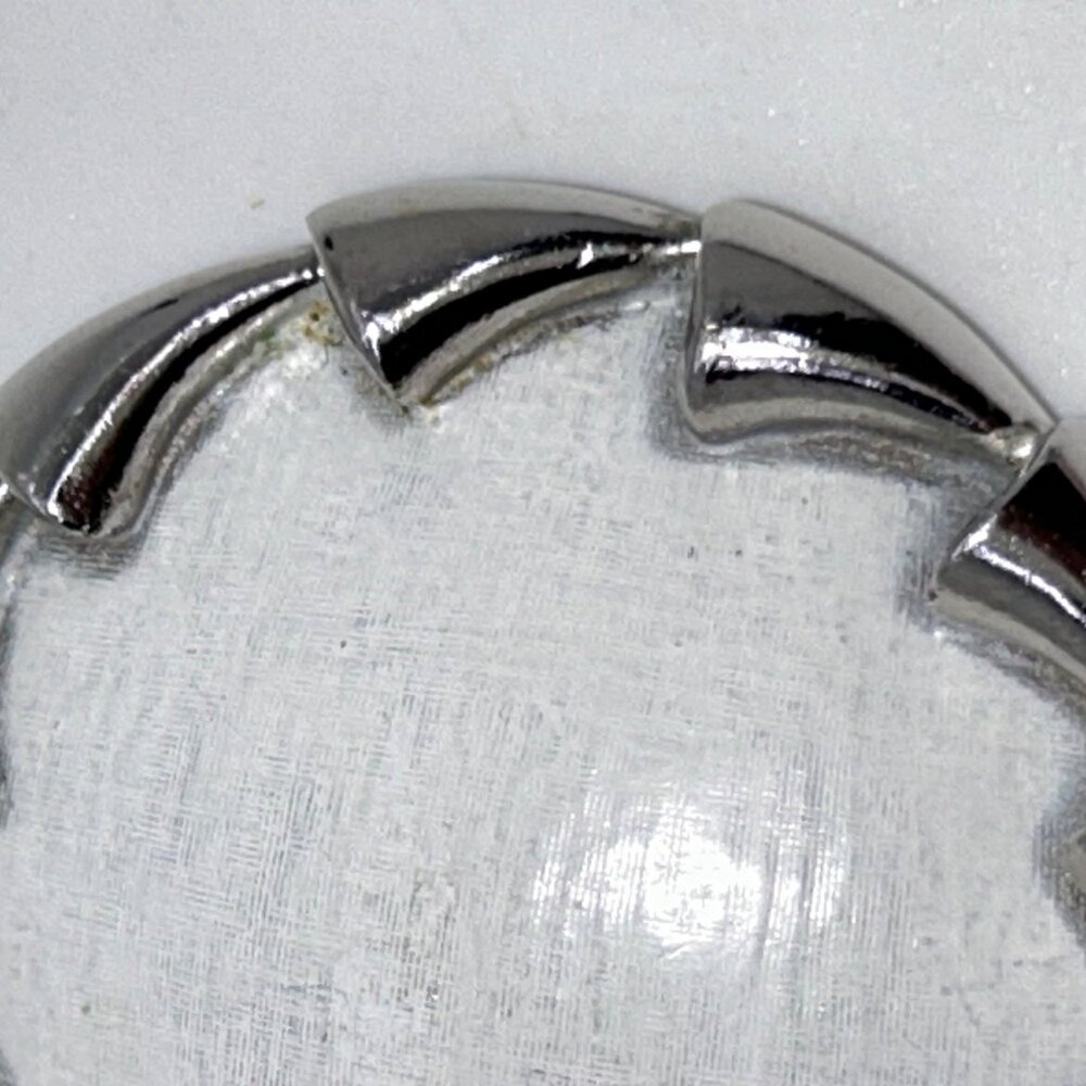 Vintage Puccini Silver-Tone Round Brooch With Textured White Center Statement - Picture 5 of 15